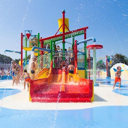 Camping De Duinhoeve Chalet Zeeland Not For Companies Burgh-Haamstede Εξωτερικό φωτογραφία